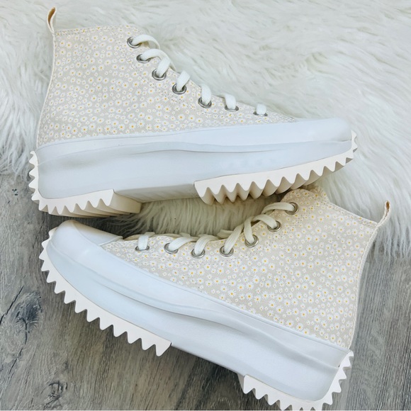 NWT Converse Run Star Hike Platform Daisy Women’s Shoes - Picture 6 of 8